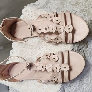 Women's GUC Light Pink Sandals Size 8M